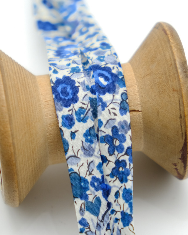 Biais Liberty Fabrics bleu  Emma and Georgina  - Mercerine