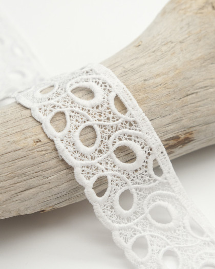 Tissu au mètre : Ruban guipure petit feston blanc 35mm - Mercerine