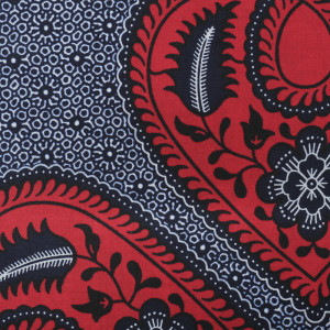 Tissu africain motif cœur graphique rouge fond marine