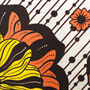 Tissu africain motif fleur...