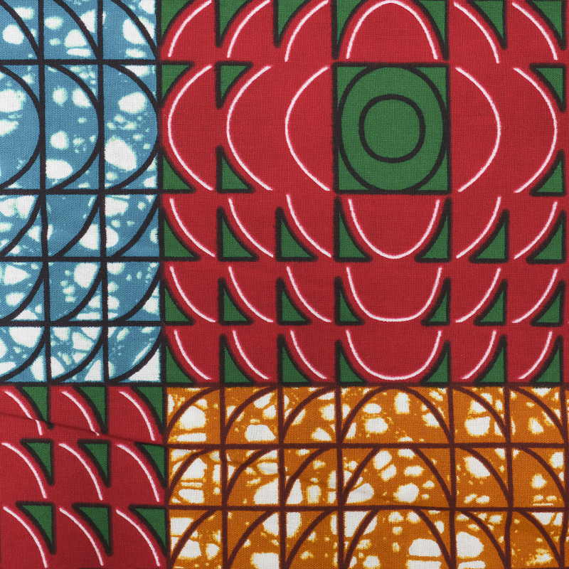 Tissu africain motif graphique carré multicolore