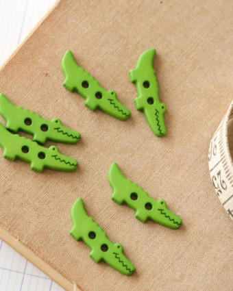  Bouton à coudre croco vert25cm 2 trous - Mercerine