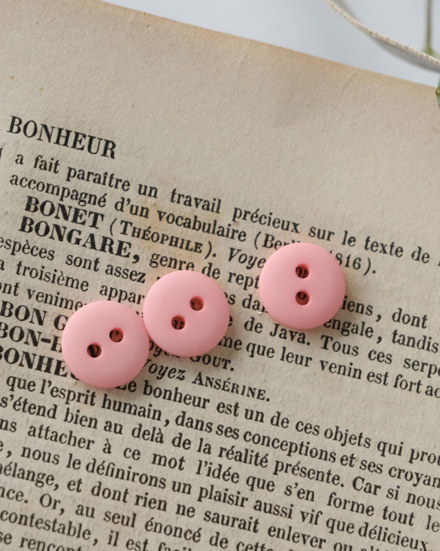 Bouton à coudre : rose mat 2 trous - Mercerine