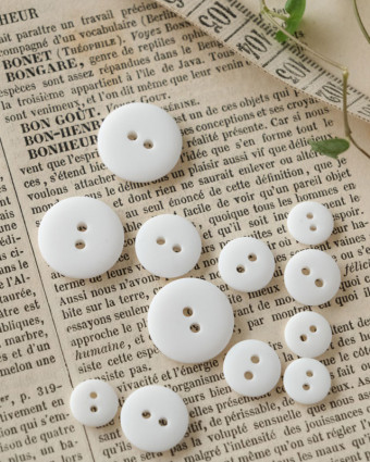 Bouton à coudre plat 2 trous mat blanc - Mercerine