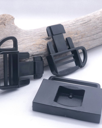 Boucle plastique 3 voies : noir ou blanc - Mercerine