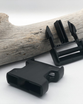 Boucle Clip Plastique Noir : 25mm, 30mm ou 40mm - Mercerine