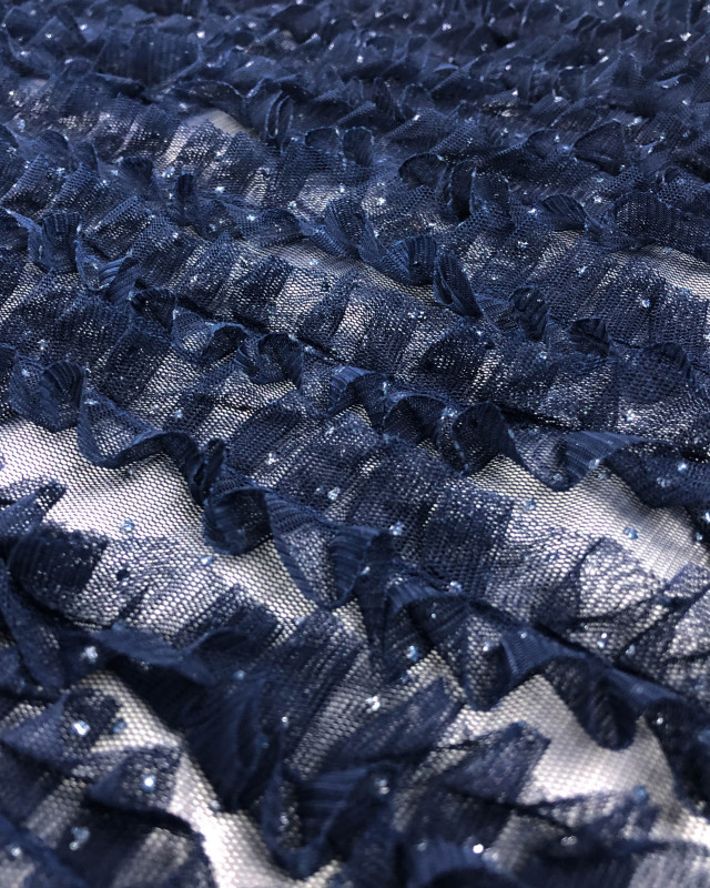 Tissu froncé à pois doré ou argenté sur un tulle résille - Mercerine