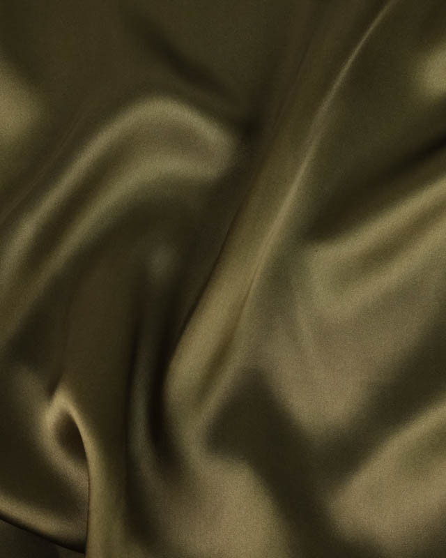 Satin de soie kaki Alicia