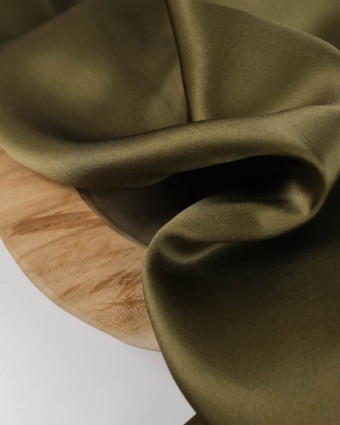 Satin de soie kaki taupe Alicia - Mercerine