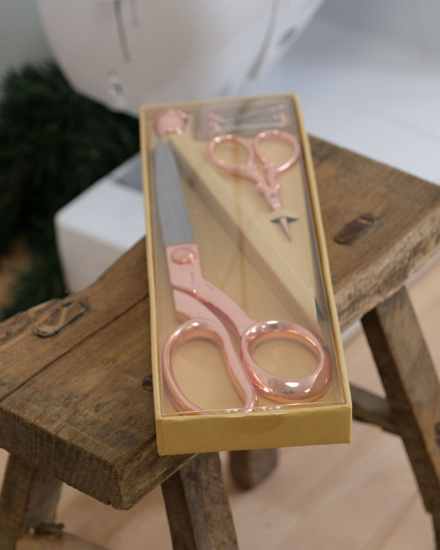 Idée Cadeau : Coffret Ciseaux et Epingles Cuivre- Mercerine