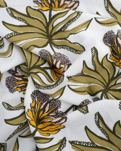 Viscose Manifesto Floral Ecru - Nerida Hansen - Mercerine