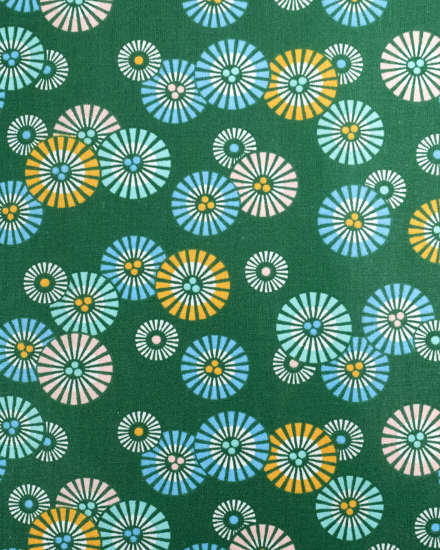 Tissu Coton Vert Petits Soleils Colorés Japonisants - Mercerine