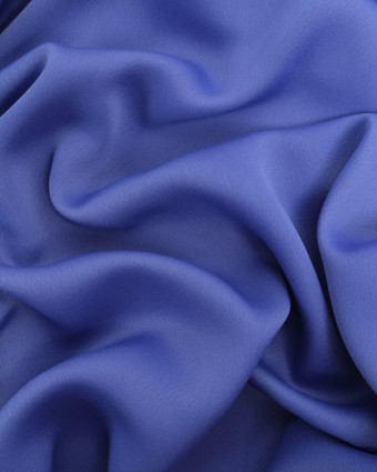 Tissu Crêpe Envers Satin Bleu Myrtille - Mercerine