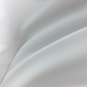 Tissu crêpe envers satin blanc Cristina - par 10cm -  Mercerine