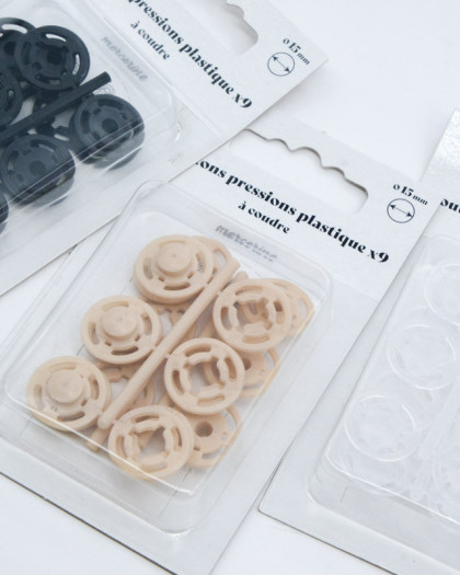 Bouton plastique à coudre 15mm - Mercerine