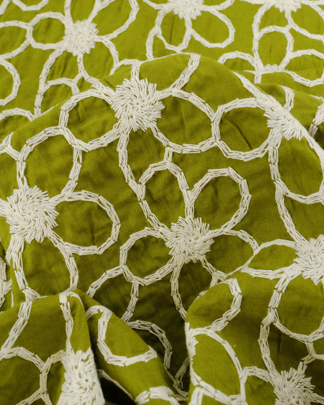 Tissu Coton Kaki Motif Fleuri Ecru Brodé - Mercerine