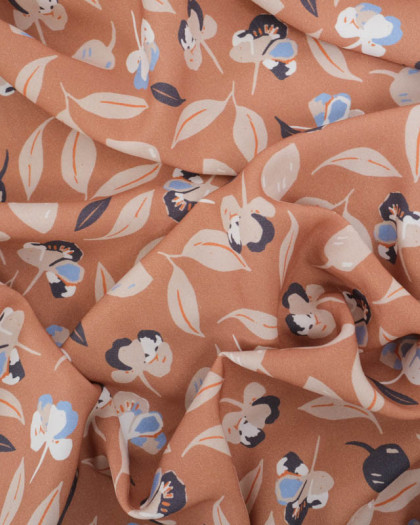 Tissu Viscose Praline Motif Fleuri Beige et Bleu - Mercerine