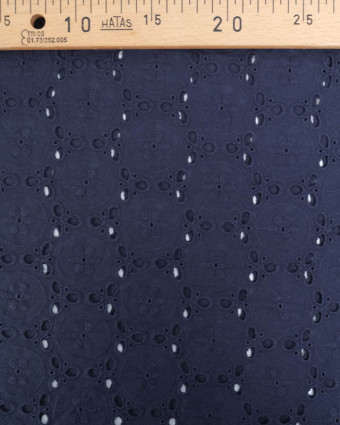Voile de Coton Broderie Anglaise Bleu Marine Festonné - Mercerine