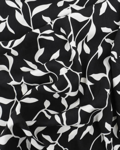 Tissu Viscose Noir Motif Floral Blanc - Mercerine