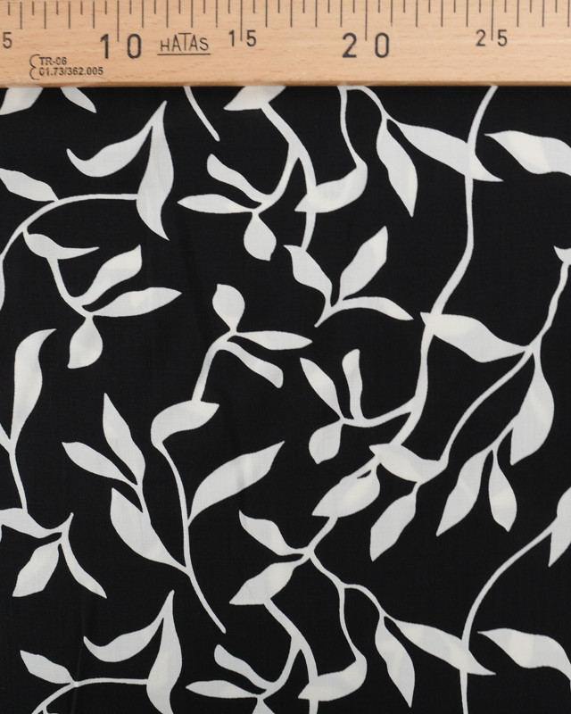 Tissu Viscose Noir Motif Floral Blanc - Mercerine