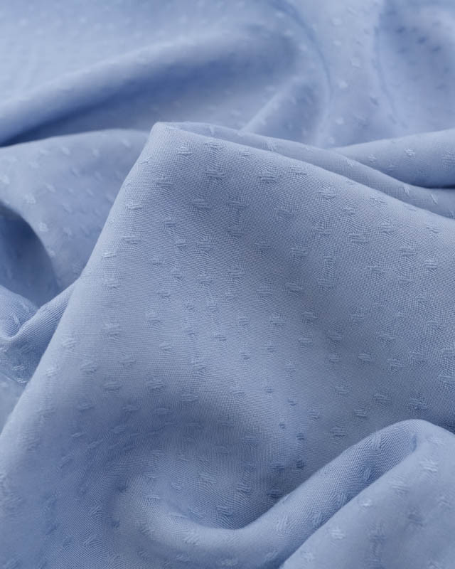 Tissu Viscose Motif Relief Bleu Bébé - Mercerine