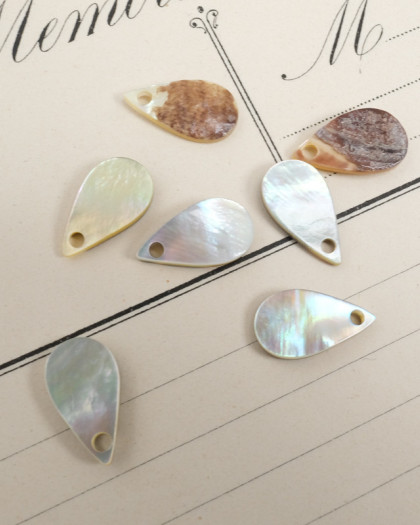 Charm Goutte Nacre Akoya 15mm - Mercerine