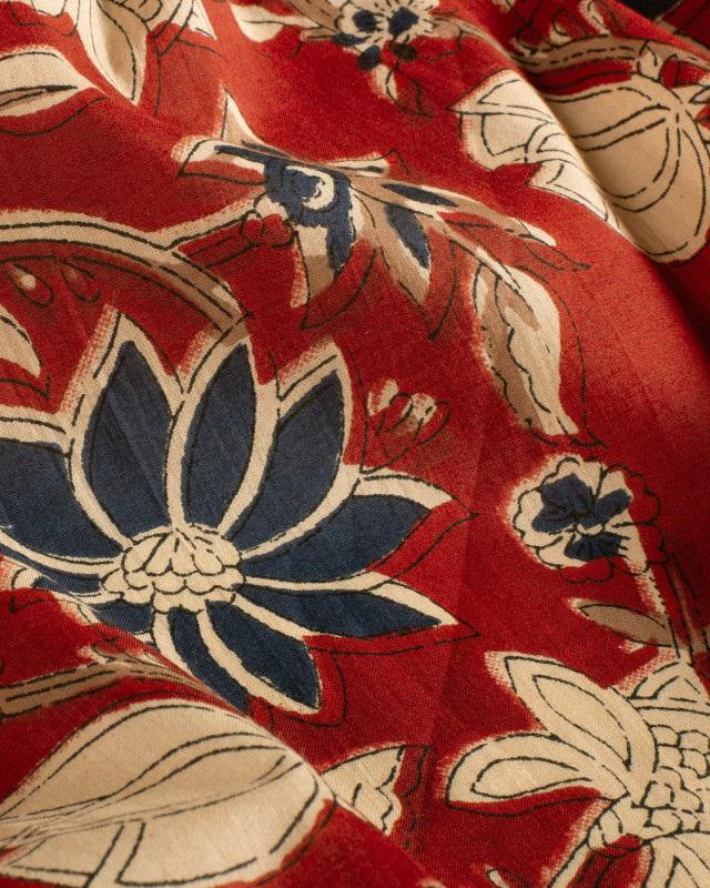 Tissu Indien : Voile de Coton  Rouge Imprimé Fleuri Beige et Bleu - Mercerine