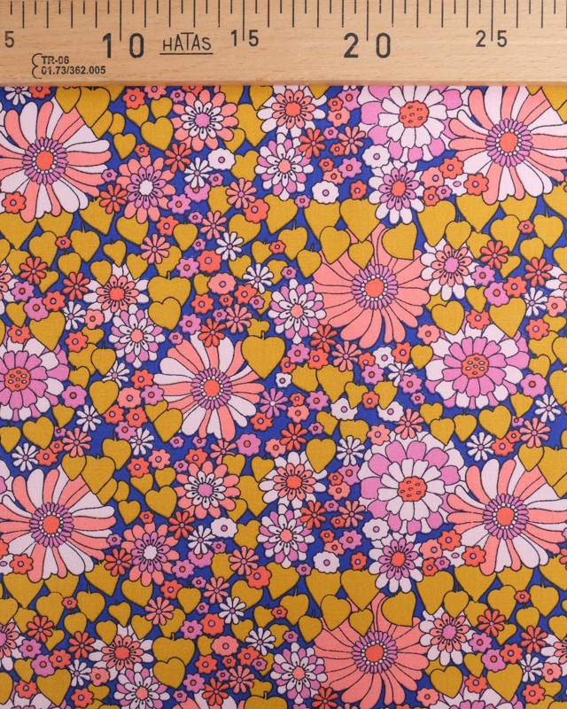Tissu Coton Imprimé Fleurs et Cœurs Rétro Rose - Mercerine
