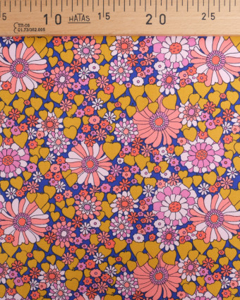 Tissu Coton Imprimé Fleurs et Cœurs Rétro Rose - Mercerine