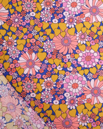 Tissu Coton Imprimé Fleurs et Cœurs Rétro Rose - Mercerine