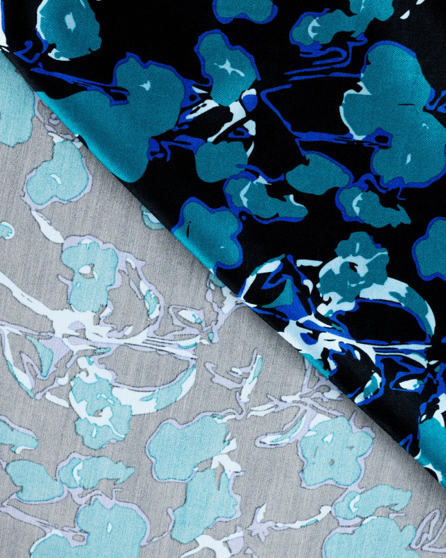 Satin de Viscose Motif Floral Bleu Fond Noir - Mercerine