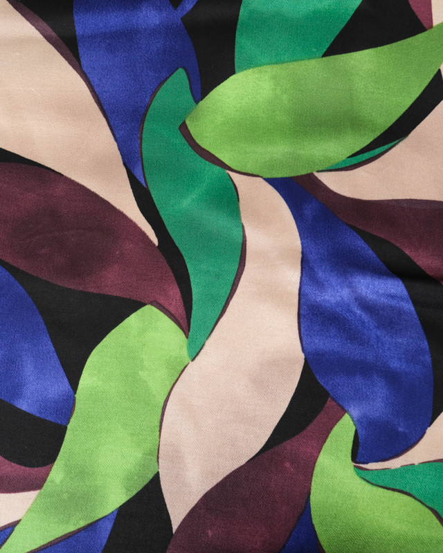 Satin De Viscose Fond Noir Grand Feuillage Vert Bleu - Mercerine