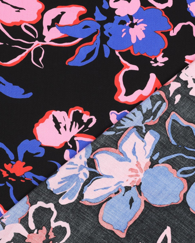 Tissu Viscose Ecovero Fond Noir Fleurs Roses et Bleues - Mercerine