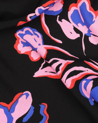 Tissu Viscose Ecovero Fond Noir Fleurs Roses et Bleues - Mercerine