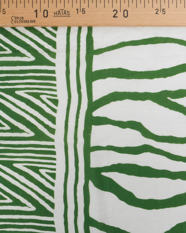 Tissu Viscose Texturée Nairobi Vert Prairie - Mercerine