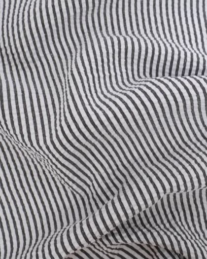 Tissu Seersucker à Rayures Noir - Mercerine