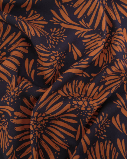 Tissu Viscose imprimé Fleurs ocre sur bleu nuit - Mercerine