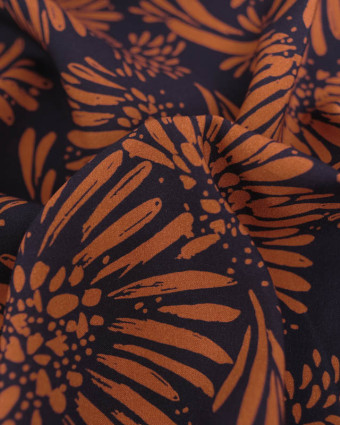 Tissu Viscose imprimé Fleurs ocre sur bleu nuit  - Mercerine