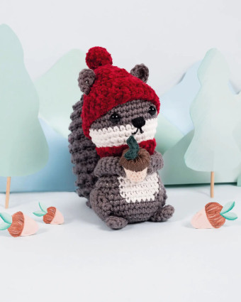 Kit de Crochet Amigurumi Ecureuil Gourmand - DMC - Mercerine