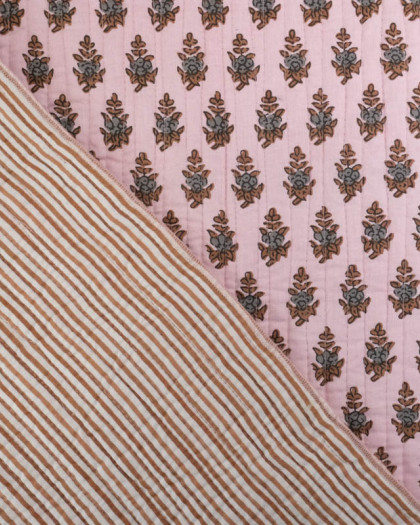 Tissu Matelassé Indien Motif Floral Rose Clair - Mercerine