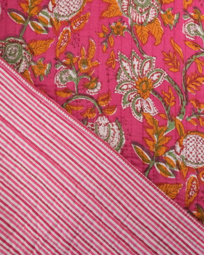 Tissu Matelassé Indien Motif Floral Rose Fuchsia - Mercerine