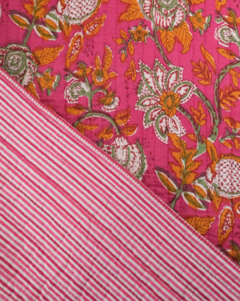 Tissu Matelassé Indien Motif Floral Rose Fuchsia - Mercerine