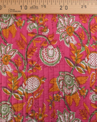 Tissu Matelassé Indien Motif Floral Rose Fuchsia - Mercerine