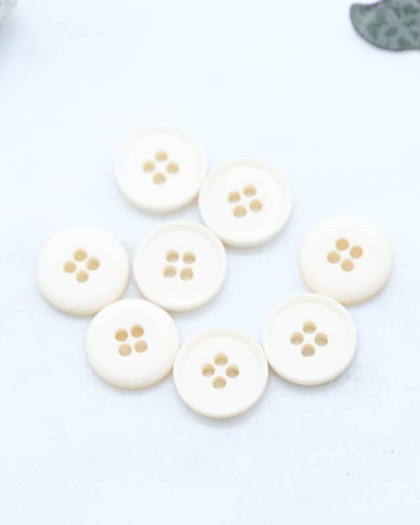 Bouton polyester plat 4 trous mat beige 11mm - Mercerine