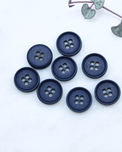 Bouton polyester plat 4 trous mat bleu nuit 11mm - Mercerine