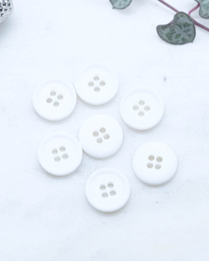 Bouton polyester plat 4 trous mat blanc 11mm - Mercerine