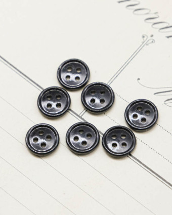 Bouton nylon plat 4 trous noir 10mm - Mercerine