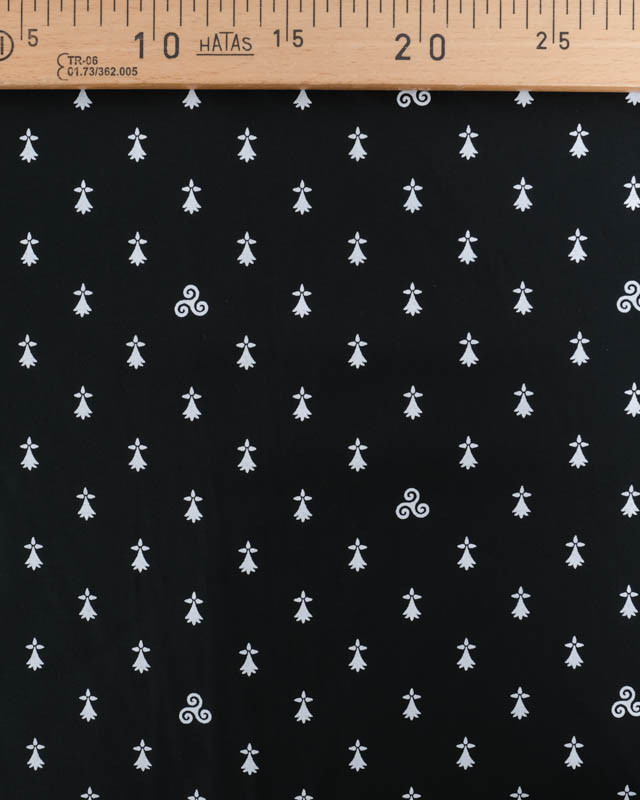Tissu Coton Imprimé Bretagne Hermine Fond Noir - Mercerine