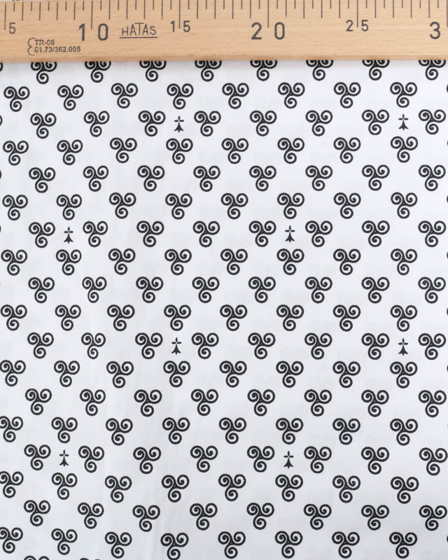 Tissu Coton Imprimé Bretagne Triskele Fond Blanc - Mercerine