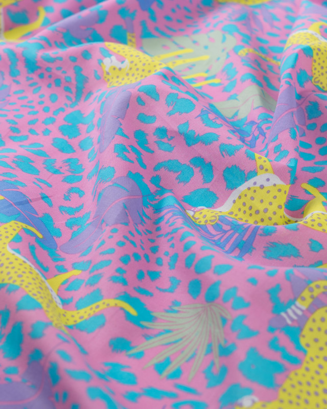 Tissu Coton Léger Indien Rose Bonbon Léopard Jaune - Mercerine